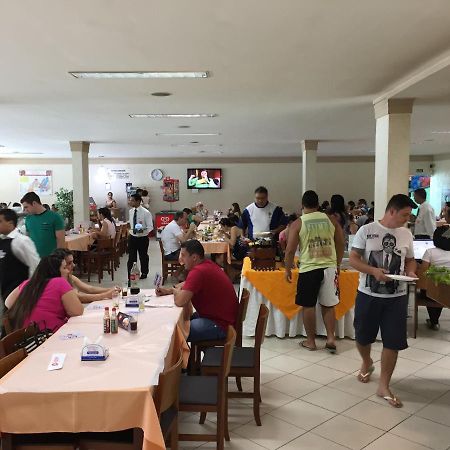 Hotel E Churrascaria Los Pagos Лінарес Екстер'єр фото